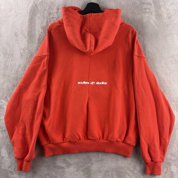 Scuffers Iconic Hoodie Mens Size Medium Red Graphic Pullover Boxy Fit - Picture 2 of 6